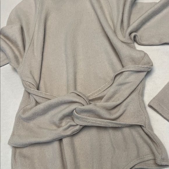 NBD REVOLVE CREAM TAUPE SWEATER TWIST TURTLENECK BODYSUIT SMALL - Picture 5 of 14